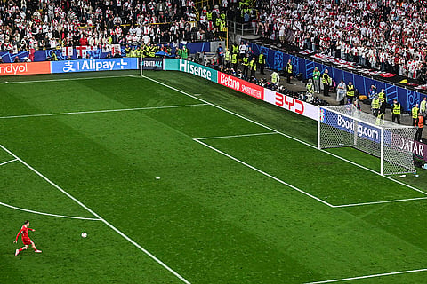 Kerem Akturkoglu scores Turkey's third goal against Georgia